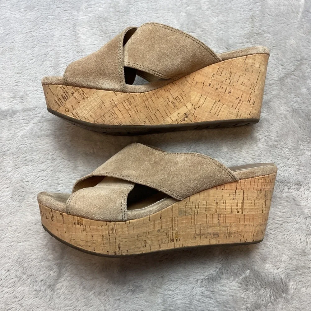Chocolat Blu Wendy Platform Wedge Slide Sandals Size 6.5 Beige Suede Cork Heel‎